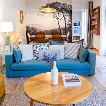 Ac - Reserved Parking - La Farigoulette Villa Les Angles (Gard)